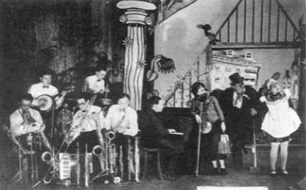 Photo of the revue 'Das bist Du' 